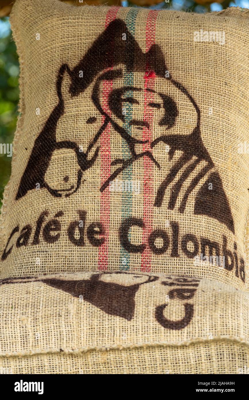 Sacchi colombiani di caffè in una fattoria, Colombia, Sud America, scena rurale - Stock Photo Foto Stock