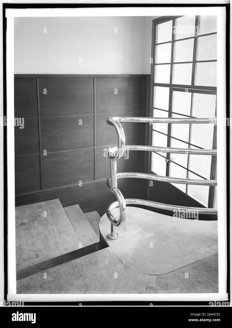 Dorotheum Floridsdorf, 21st, Pitkagasse 4, dettaglio delle scale Foto Stock