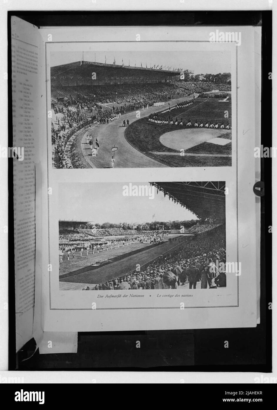 Due visioni della marcia delle Nazioni all'Olympias di Amsterdam 1928 Foto Stock