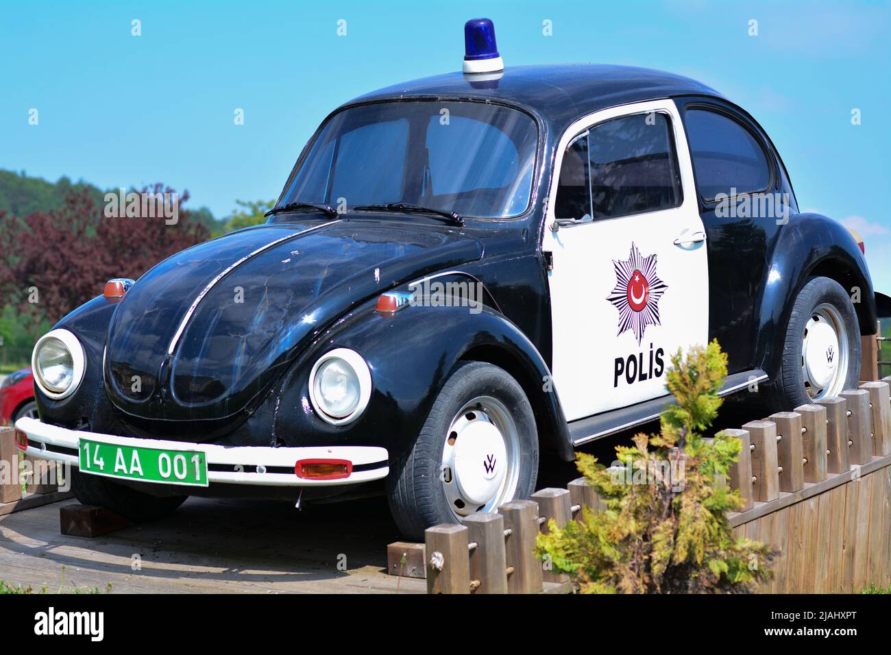 Auto di polizia, Volkswagen la sua auto retrò più iconica, il VW Beetle Bolu Turchia Foto Stock