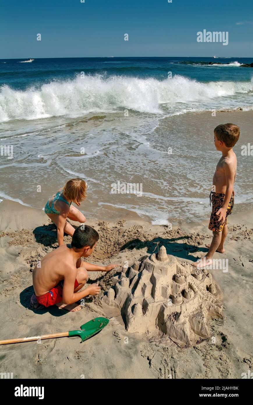 Fun at the Beach, Spring Lake, NJ rilasciato: Tess, Myles & John Foto Stock