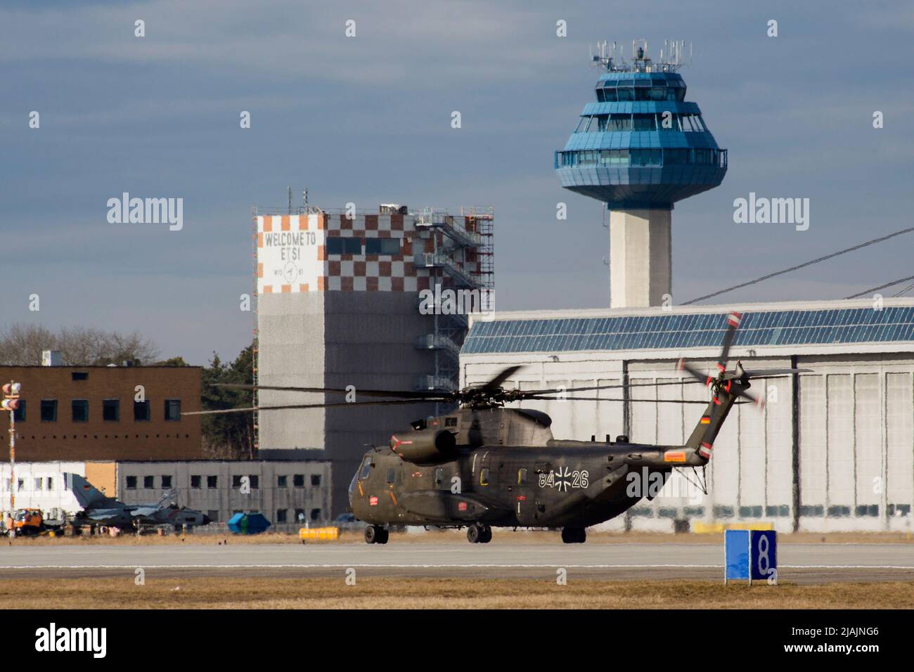 Tedesco CH-53 elicottero al campo di prova e valutazione di Manching, Germania. Foto Stock