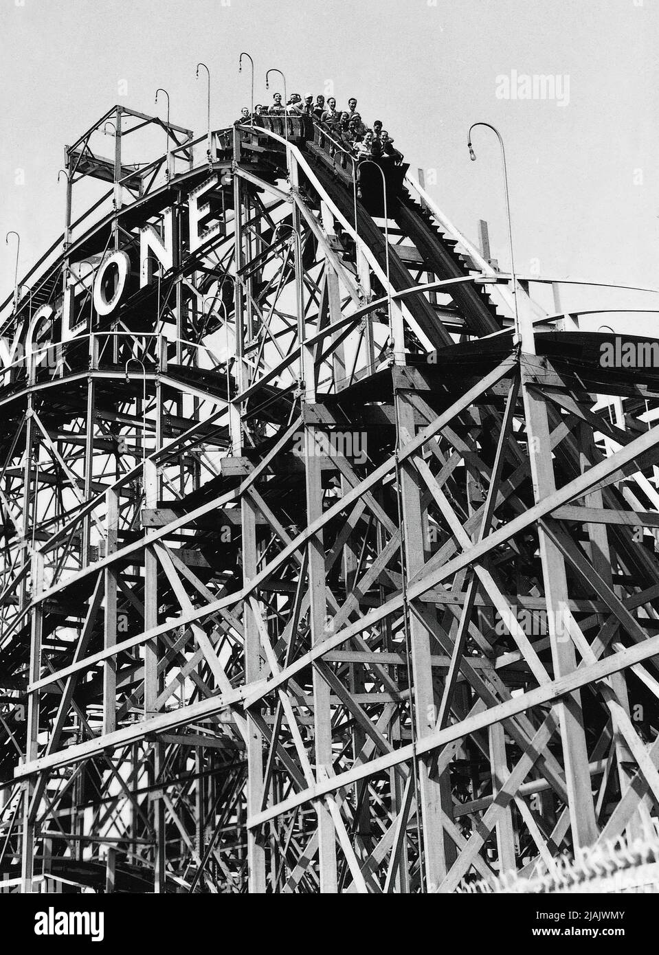 Montagne russe Cyclone, Coney Island, Brooklyn, New York Foto Stock