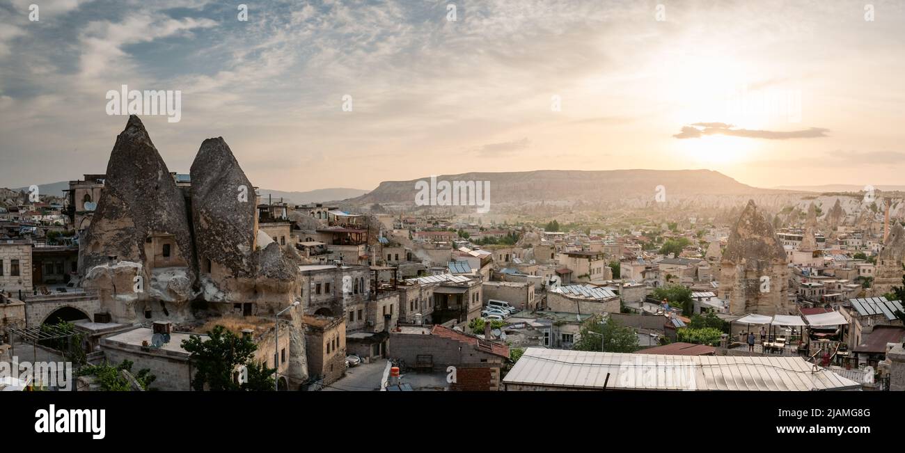 alba panorama su Göreme in Cappadocia Foto Stock