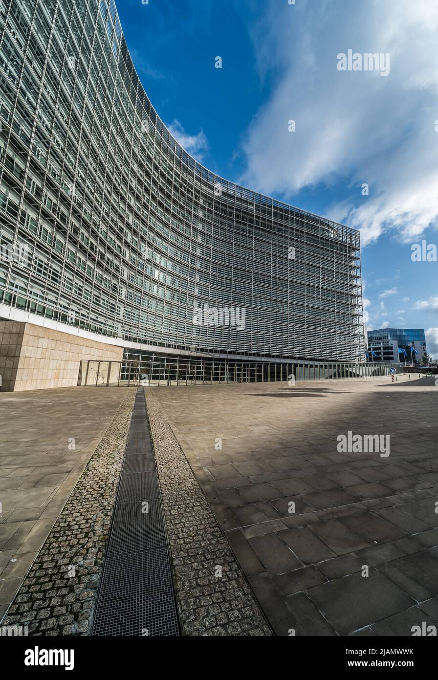 Distretto europeo di Bruxelles, Regione capitale di Bruxelles - Belgio - 02 17 2020 Vista sul palazzo a croce Berlaymont Foto Stock