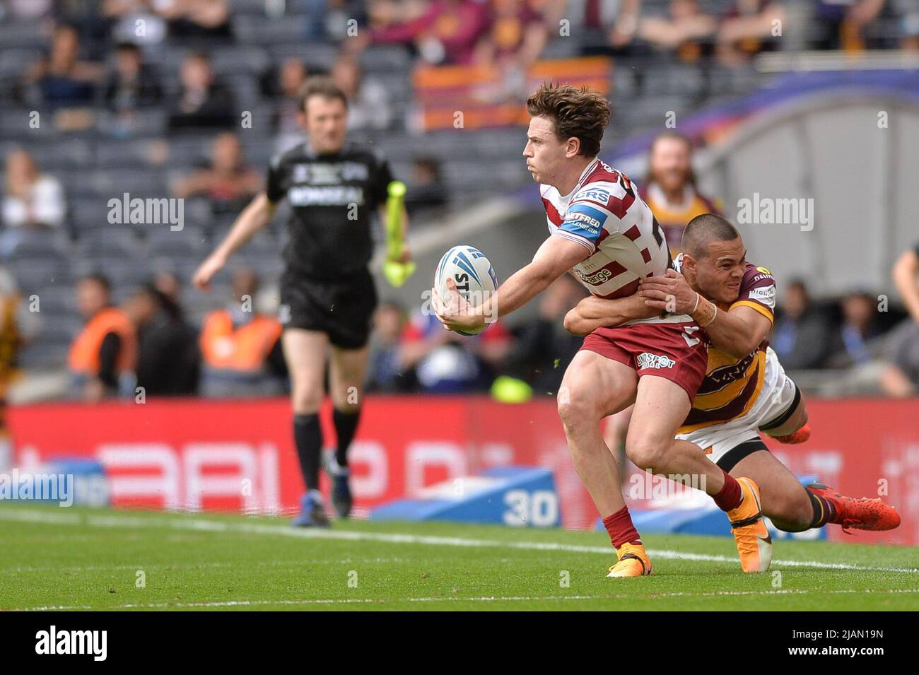 Londra, Inghilterra - 28th maggio 2022 - Jai Field of Wigan Warriors fa una pausa. Rugby League Betfred Challenge Cup Final Huddersfield Giants vs Wigan Warriors al Totenham Hotspur Stadium, Londra, Regno Unito Dean Williams Foto Stock