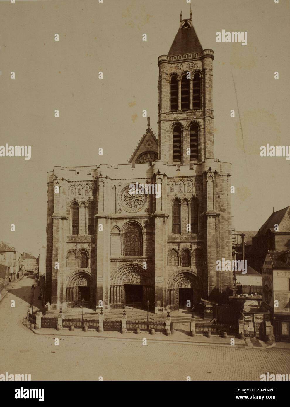 SAINT DENIS – Basilica Cattedrale di Saint Denis – facciata sconosciuta Foto Stock