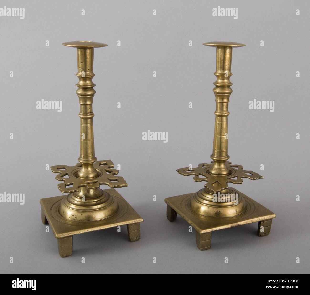 Coppia di portacandele Foto Stock