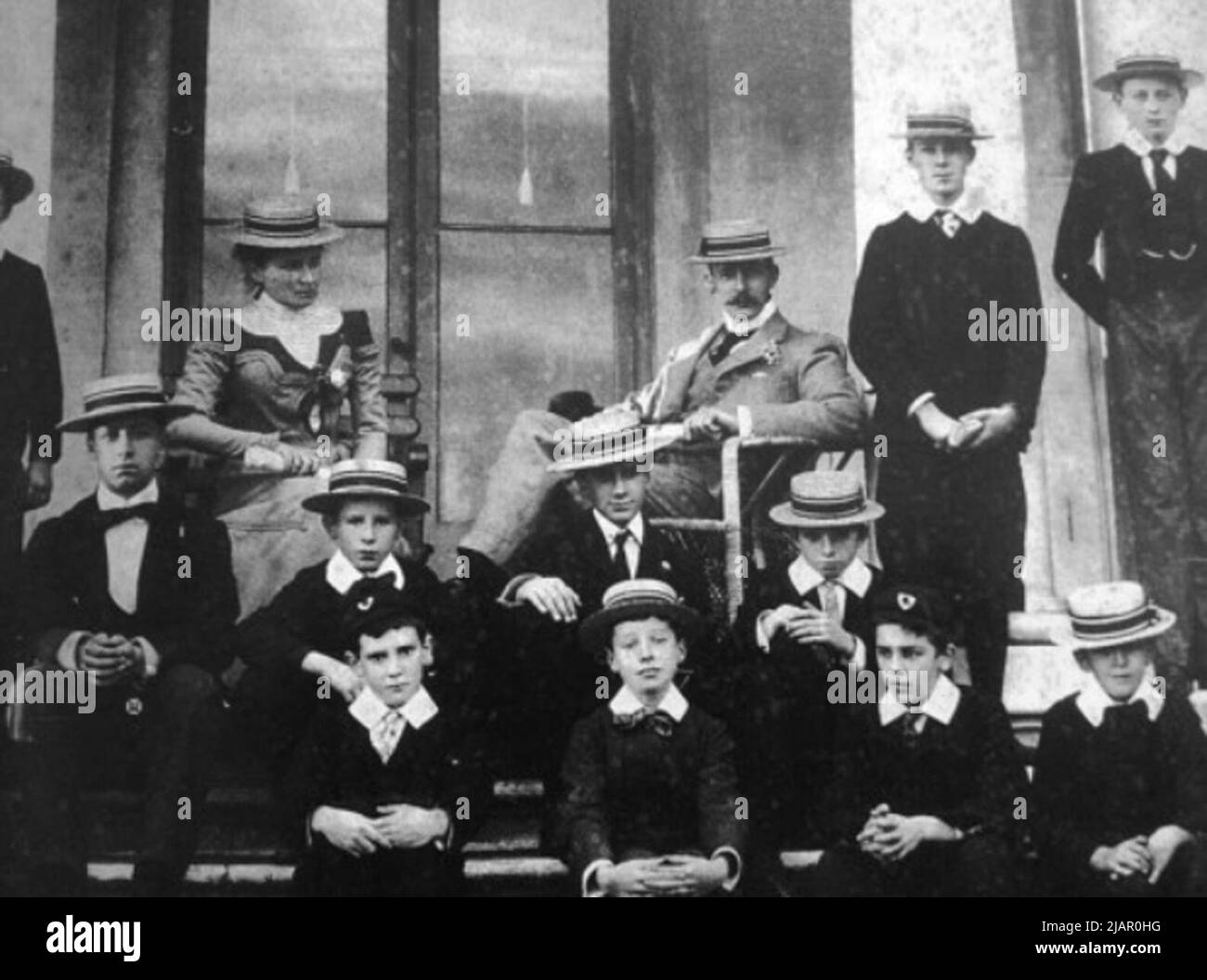 Wilfred e Mary Inman con i loro alunni a Srickland House nel 1899 Foto Stock