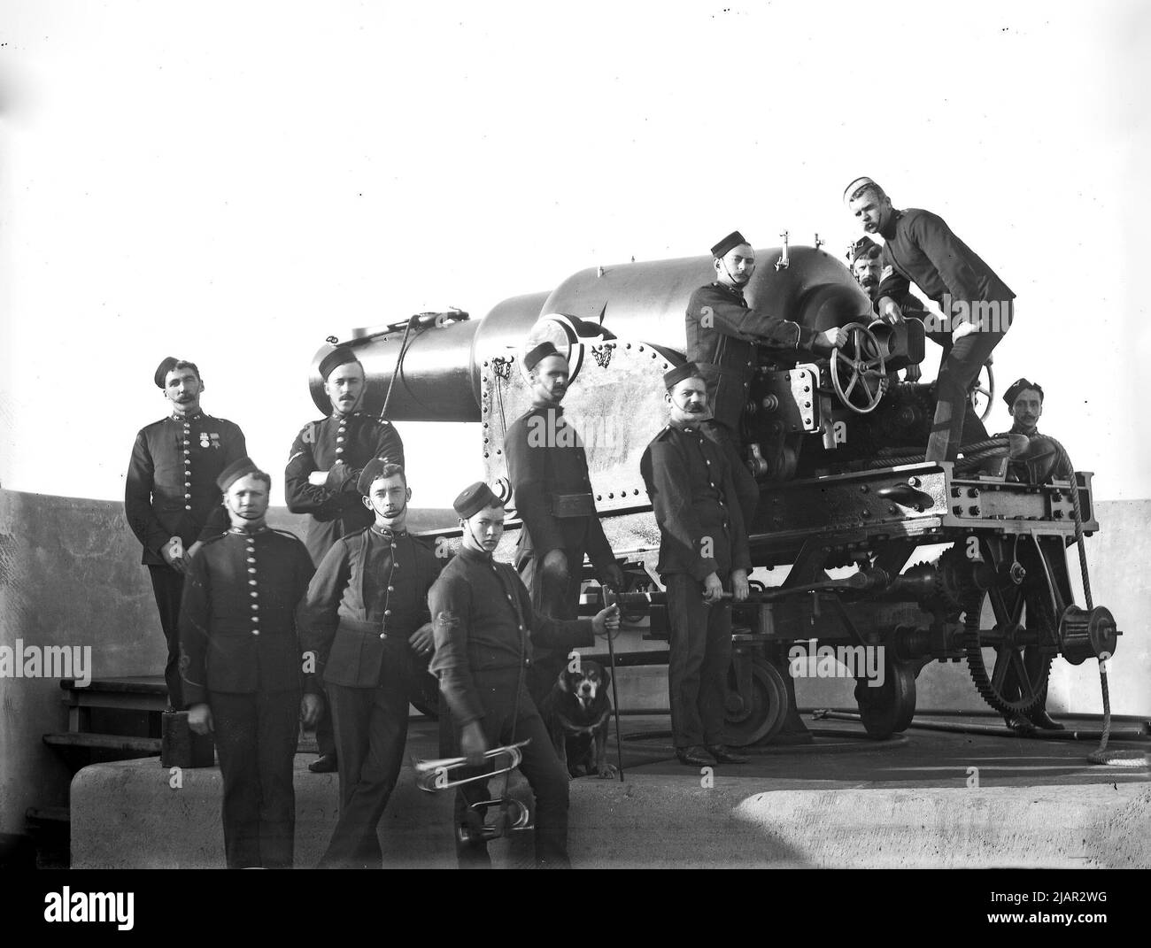 Fotografia della pistola e dell'equipaggio RML da 9 pollici a Fort Scratchley, Newcastle, NSW ca. 1880s Foto Stock