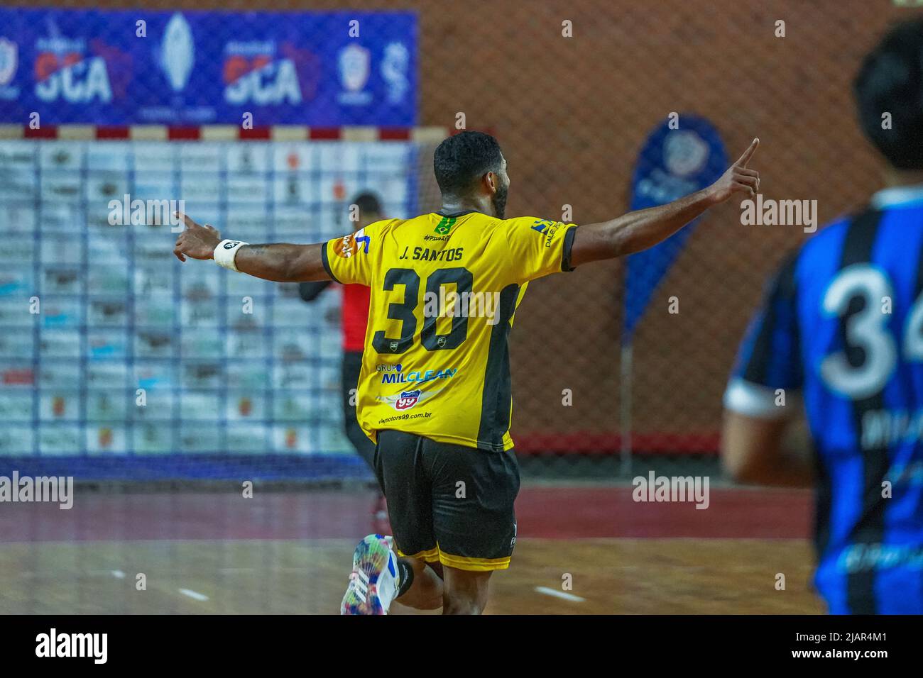 Finale dei Club Pan American Handball disputati a Buenos Aires il 28 maggio 2022 tra i club Taubate e Pinhieros, entrambi brasiliani. Foto Stock Finale dei Club Pan American Handball disputati a Buenos Aires il 28 maggio 2022 tra i club Taubate e Pinhieros, entrambi brasiliani. Foto Stock