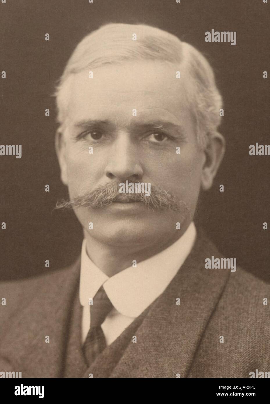 Andrew Fisher, primo Ministro dell'Australia e leader del Partito laburista  australiano ca. 1912 Foto stock - Alamy