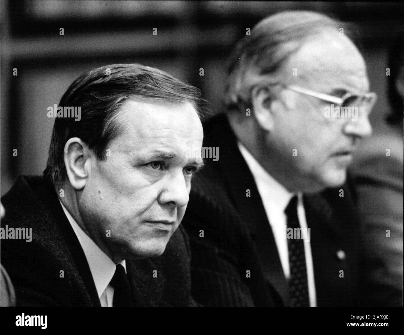 Bundeskanzler Helmut Kohl und der designierte BundesumweltMinister Walter Wallmann. Foto Stock
