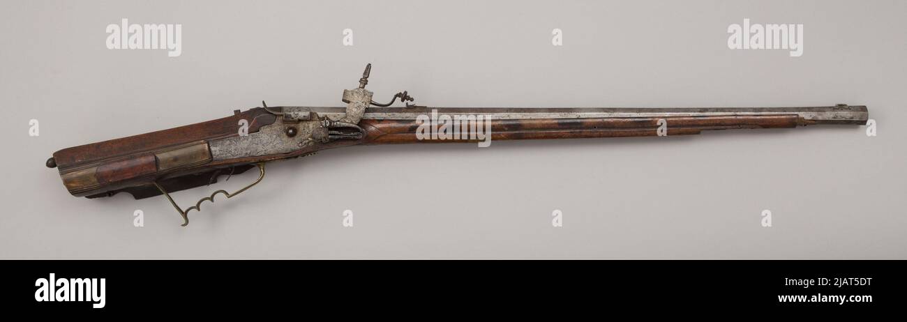 Fucile da caccia con un'etichetta di blocco circolare sconosciuta Foto Stock