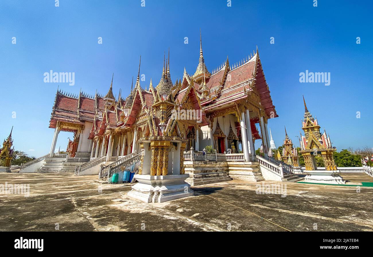 Wat Phai Rong Wua templi, buddhas e sculture a Suphan Buri, Thailandia Foto Stock