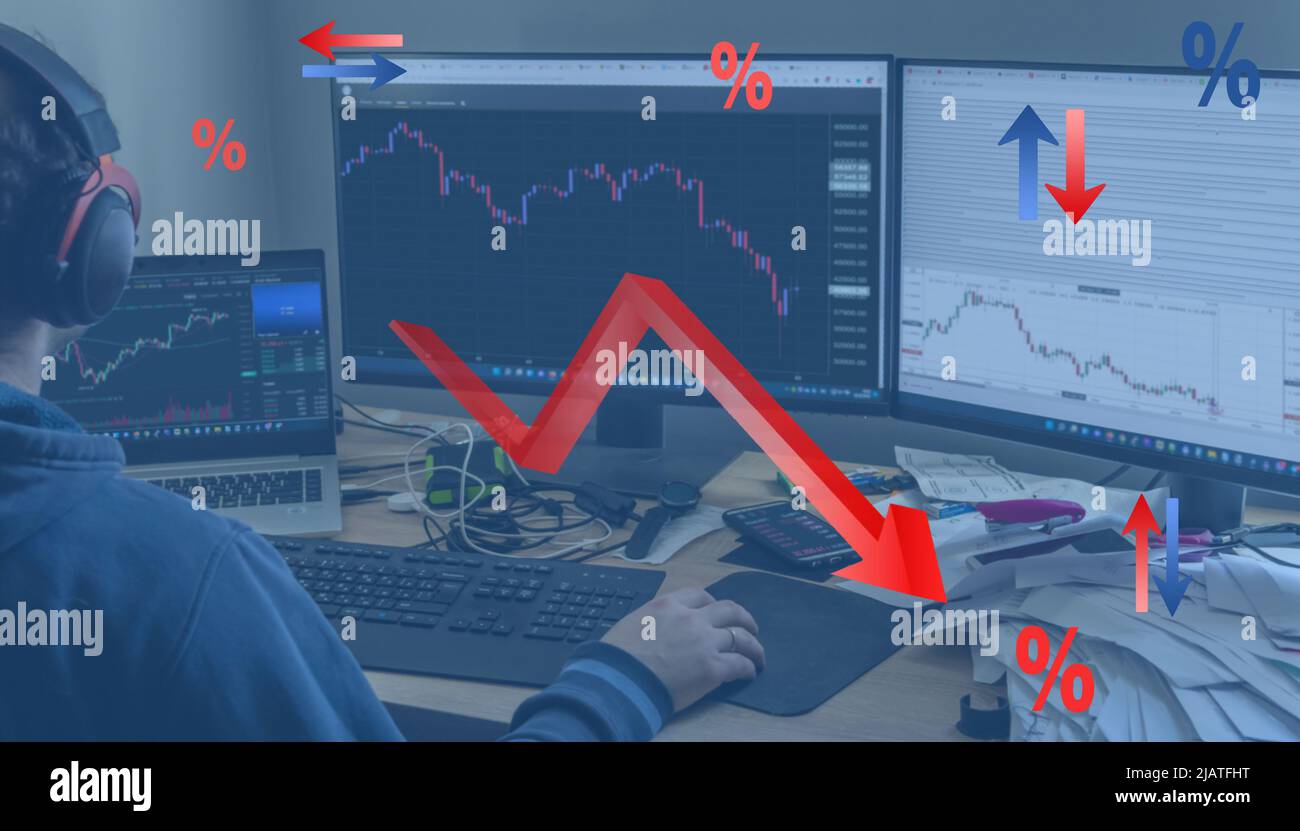 Diagrammi e grafici del mercato. Analisi dei database finanziari. Grafici di vendite e declino economico. Aspettative di crisi. Foto Stock