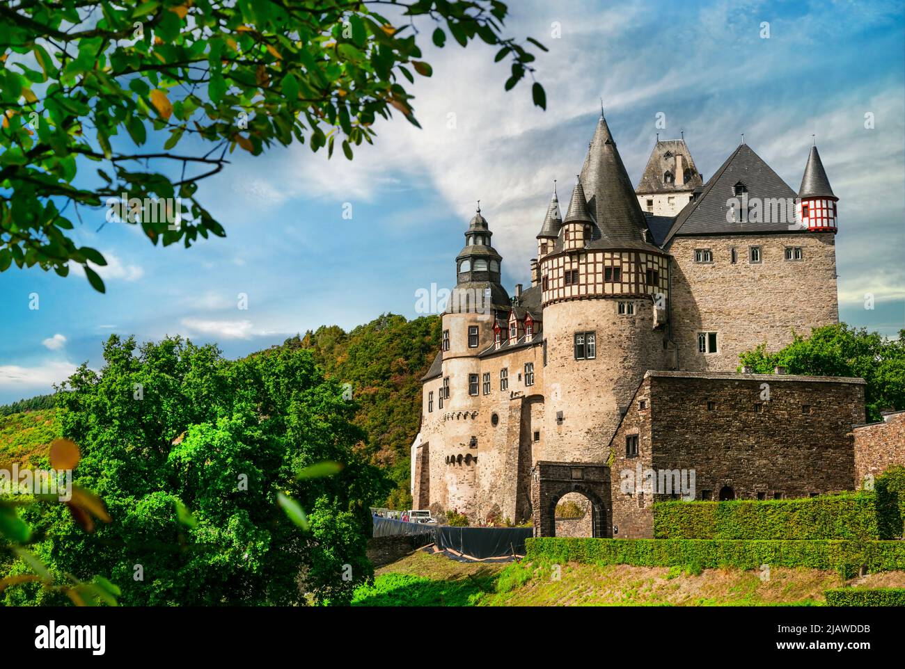 Il Castello di Burresheim è un castello medievale a nord-ovest di Mayen, Rheinland-Pfalz, Germania viaggi e monumenti Foto Stock