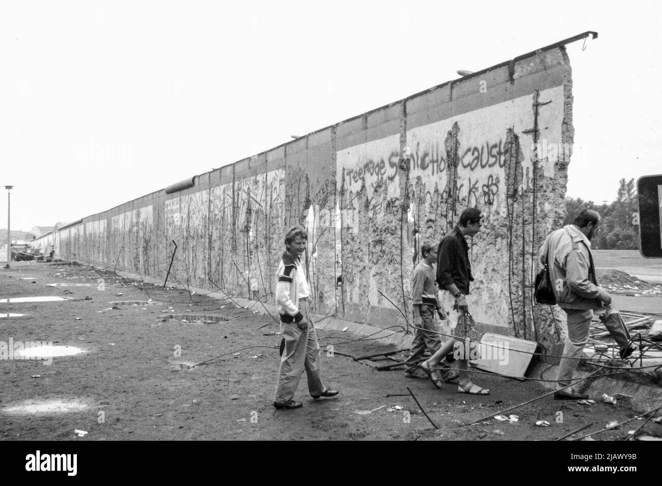 La caduta del muro di Berlino nel 1990 Foto Stock