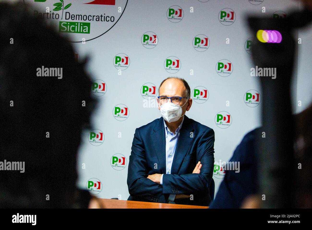 Il segregario del Partito democratico, Enrico letta, a Palermo Foto Stock