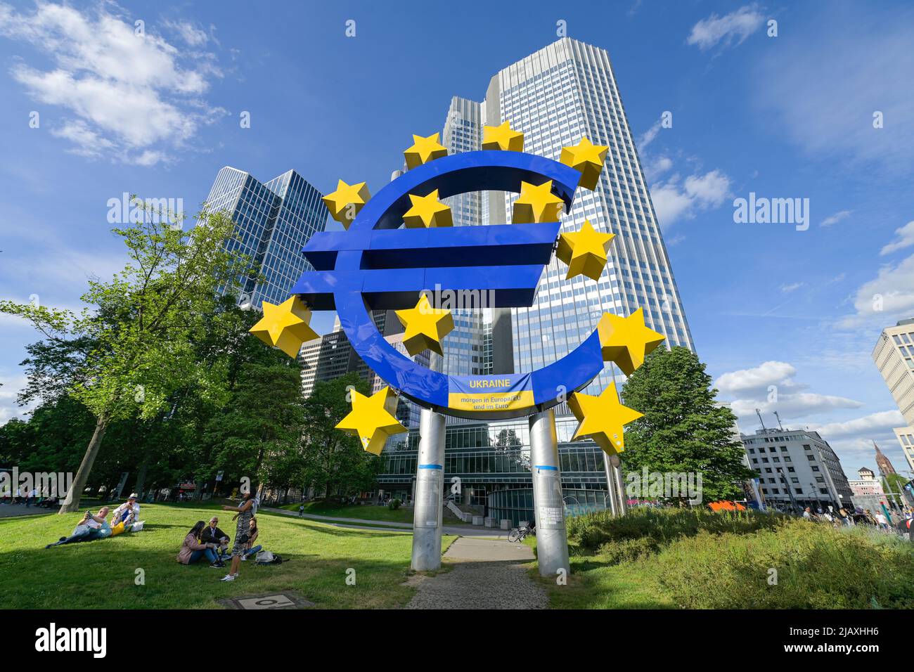 Logo Euro, Eurotower, EZB, Kaiserstraße, Francoforte sul meno, Hessen, Germania Foto Stock