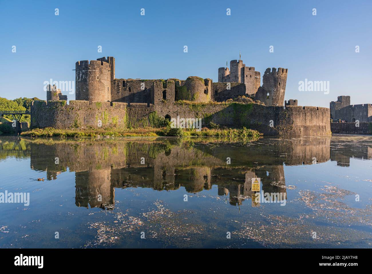 Il castello medievale di Caerphilly, Galles del Sud, Regno Unito. Si prega di credito: Phillip Roberts Foto Stock