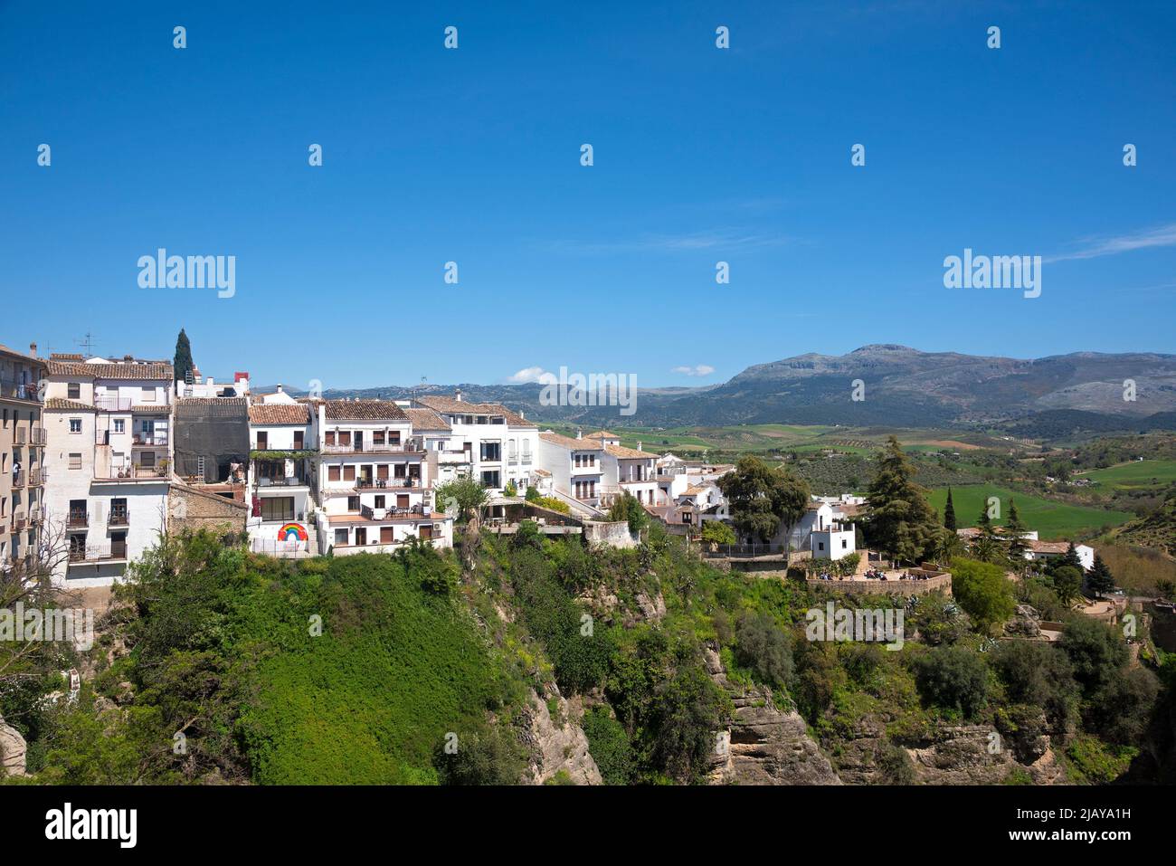 Tubi sul bordo della scogliera nella città spagnola di Ronda in Andalusia Foto Stock