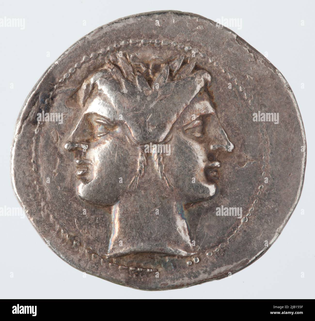 Repubblica Romana, quadrigatus (didrachm), Roma; ca 225 216 a.C. Roma menta Foto Stock