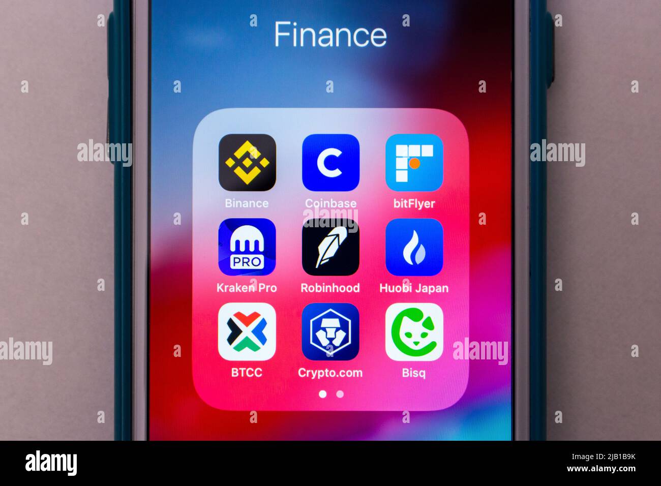 Popolare Cryptocurrency Spot Exchange e le sue applicazioni (Finanza, Coinbase, bitFlyer, Kraken, Robinhood, House, Btcc, Crypt.com e Bisq) su iPhone. Foto Stock