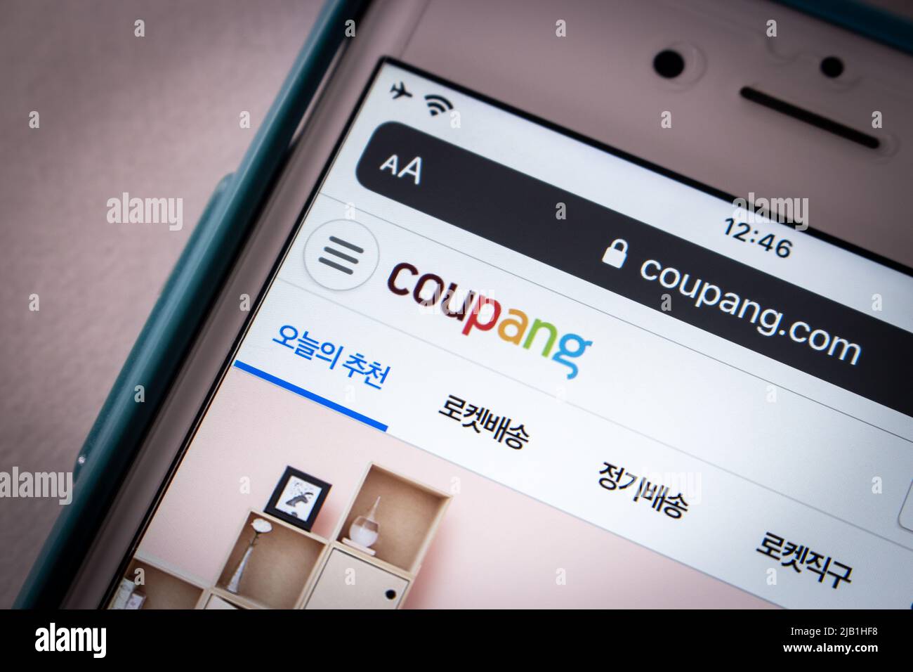 Kumamoto, GIAPPONE - Luglio 1 2021 : il sito di Coupang, uno dei più grandi e-commerce e online marketplace in Corea del Sud (con sede a Seoul), su iPhone Foto Stock
