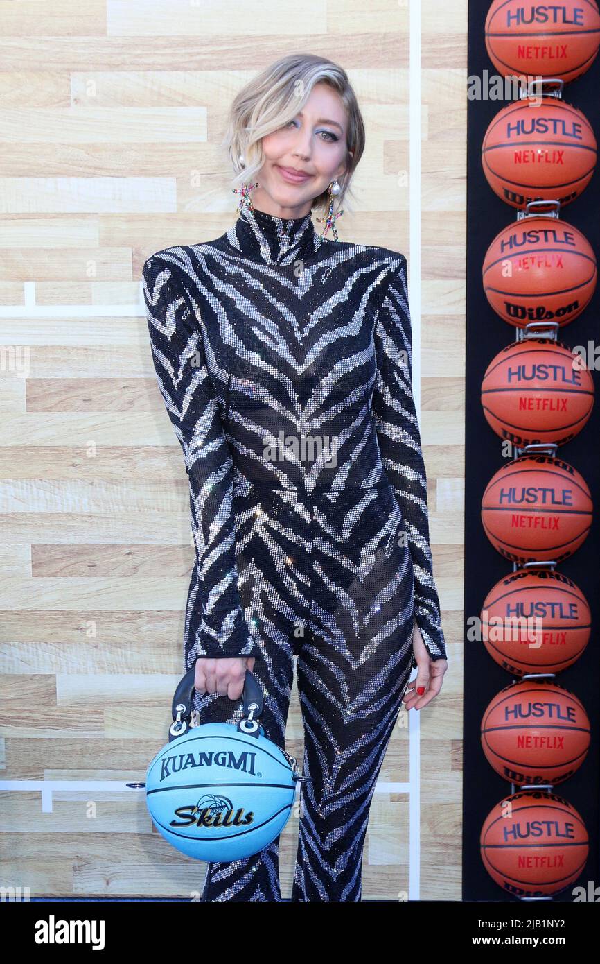 1 giugno 2022, Westwood, CA, USA: LOS ANGELES - JUN 1: Heidi Gardner al The Hustle Premiere al Village Theatre il 1 giugno 2022 a Westwood, CA (Credit Image: © Kay Blake/ZUMA Press Wire) Foto Stock