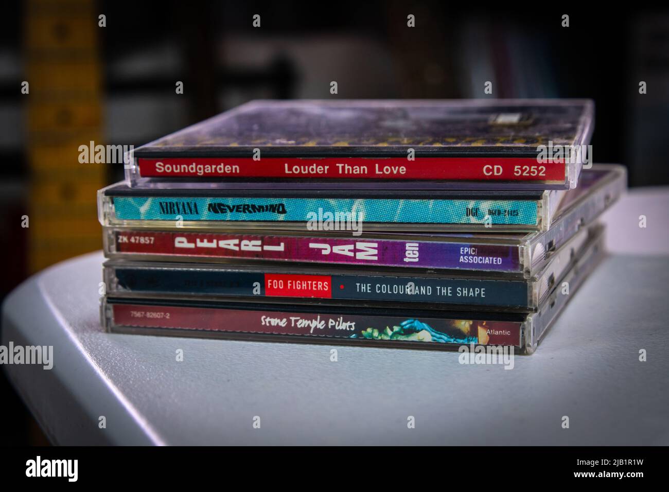 Kumamoto, GIAPPONE - Settembre 1 2021 : alternative statunitensi degli anni '90, Grunge Rock & Punk Albums (Soundgarden, Nirvana, Pearl Jam, Foo Fighters & Stone Temple Pilots) Foto Stock