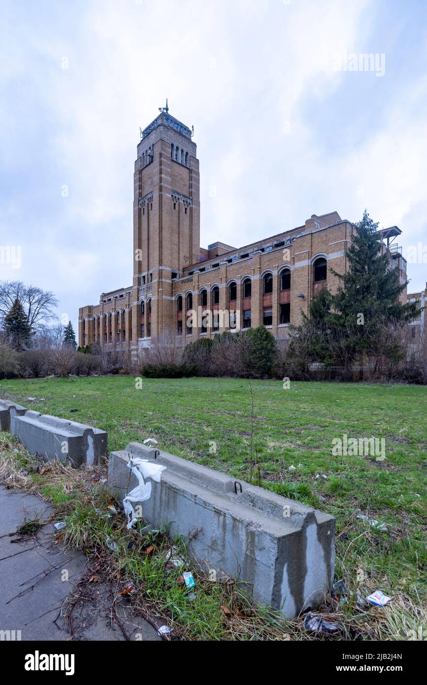 Abbandonata ex sede Centrale Mondiale della American Motors, Plymouth Road Office Center (PROC), Detroit, Michigan, USA Foto Stock