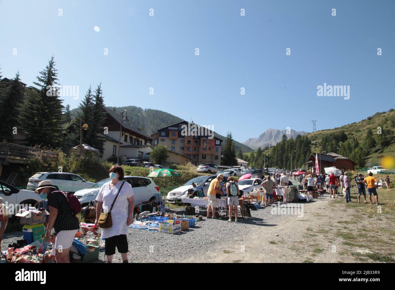 Vide-greniers à Vars Sainte-Marie un 15 août, Hautes-Alpes Foto Stock