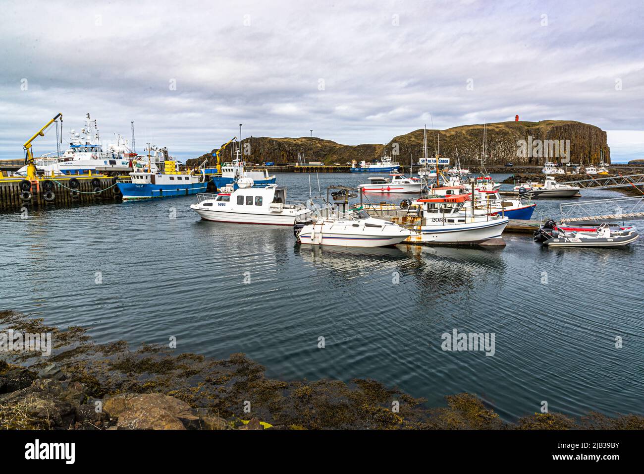 Il porto di Stykkishólmur in Islanda è un importante centro di pesca Foto Stock
