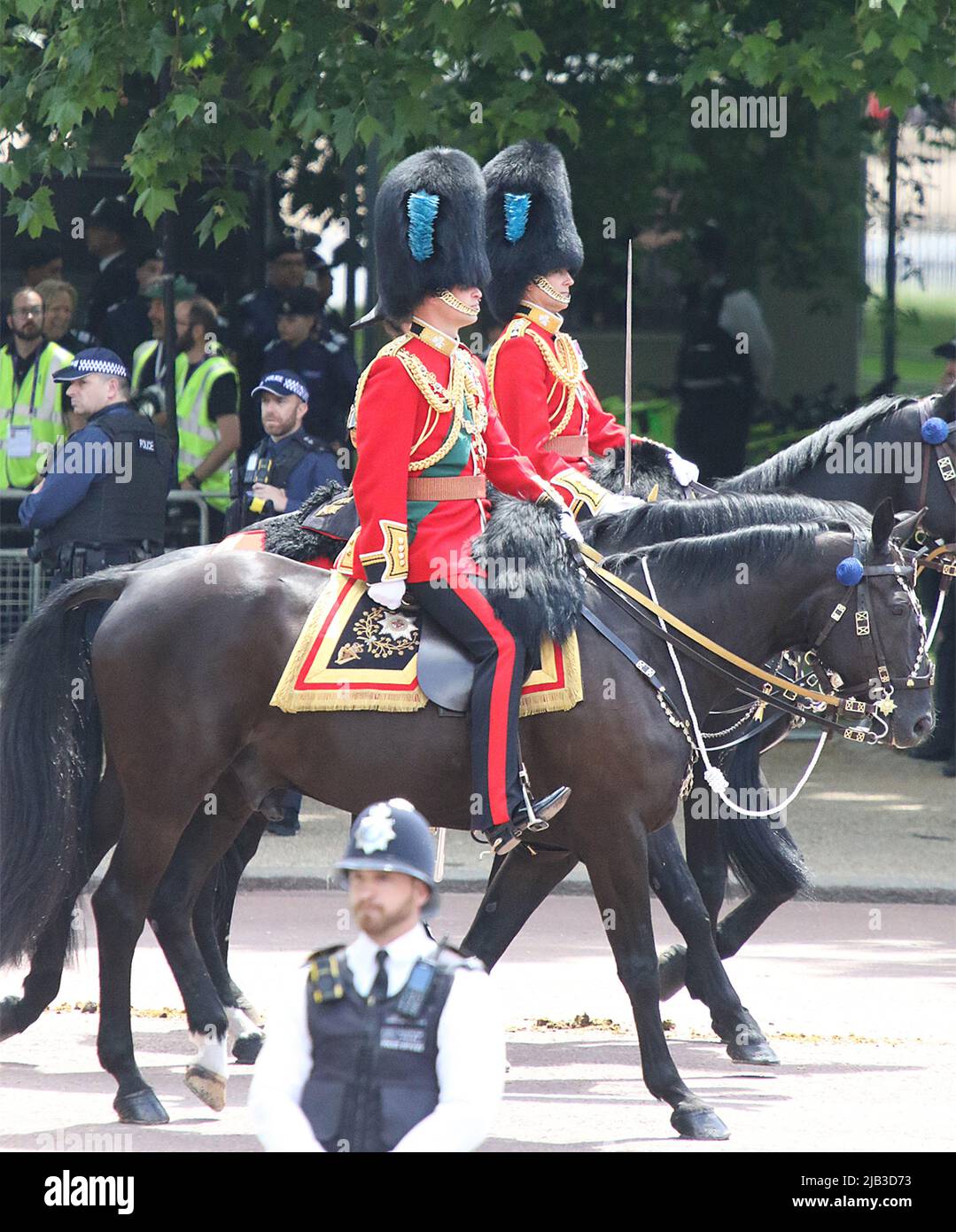 Cavallo del Principe William Trooping il colore ( colore ) come parte della celebrazione del Giubileo del platino della Regina nel Mall and Horse Guards Parade di Londra 2022 Foto Stock
