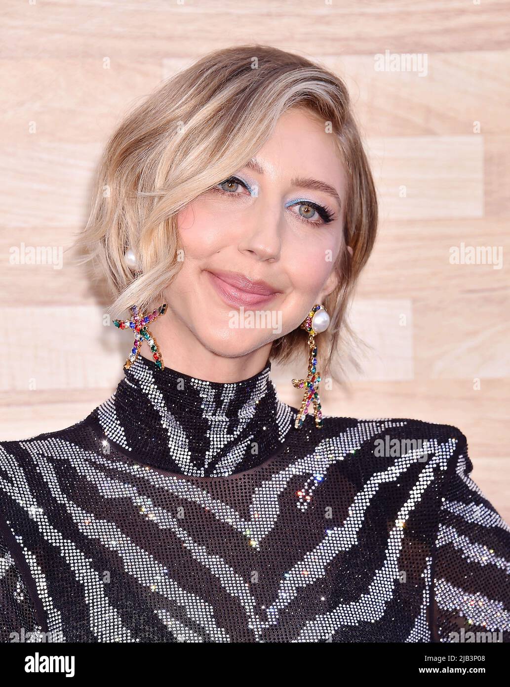 WESTWOOD, CA - 01 GIUGNO: Heidi Gardner partecipa al 'Hustle' World Premiere di Netflix al Regency Village Theatre il 01 giugno 2022 a Los Angeles, Califo Foto Stock