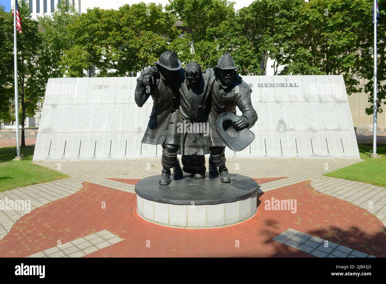 New York state Fallen Firefighters Memorial sull'Empire state Plaza nel centro di Albany, New York NY, USA. Foto Stock