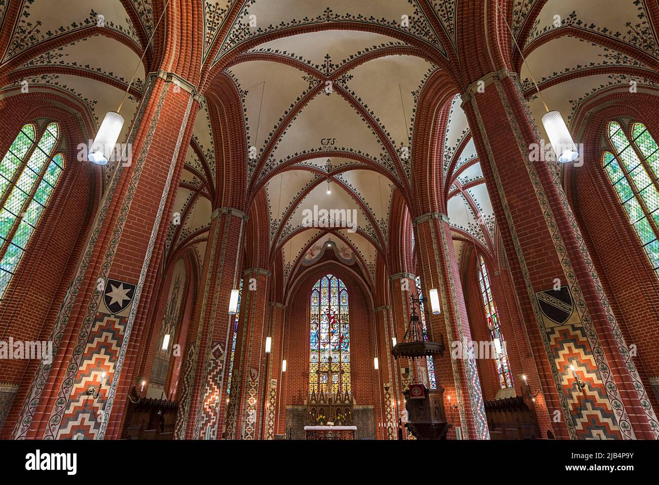 All'interno della chiesa cittadina di Santa Maria e San Nicola, sala gotica chiesa 1309, Sternberg, Meclemburgo-Pomerania occidentale, Germania Foto Stock