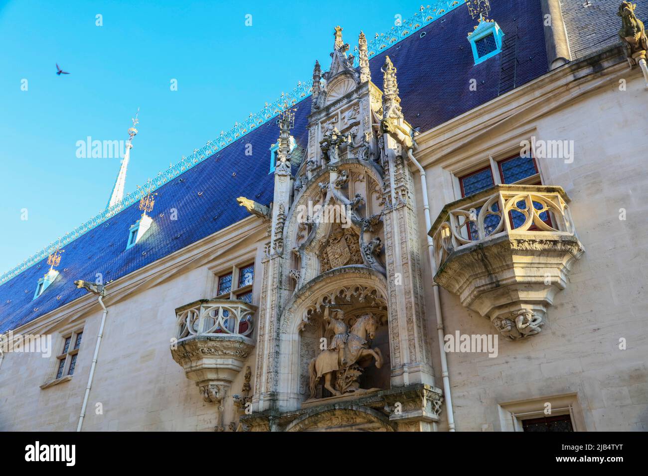 Facciata del Palais des Ducs de Lorraine con statua equestre del Duca Antoine de Lorraine, patrimonio mondiale dell'UNESCO, Nancy, dipartimento di Foto Stock