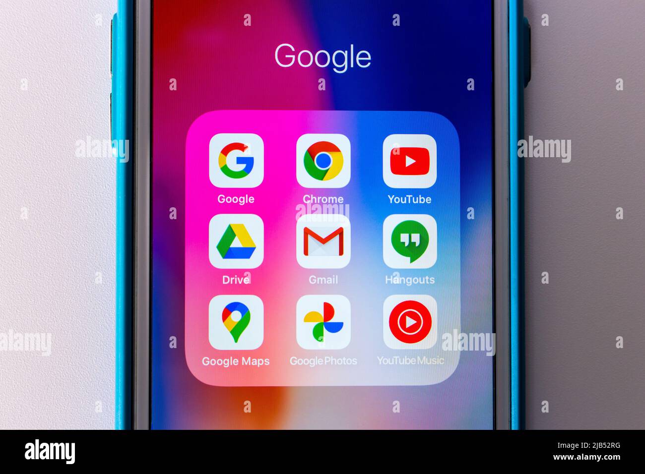 App Google GMS (Google Mobile Services) su iPhone. Google GMS sono le app di Google che spesso vengono preinstallate sui dispositivi Android Foto Stock
