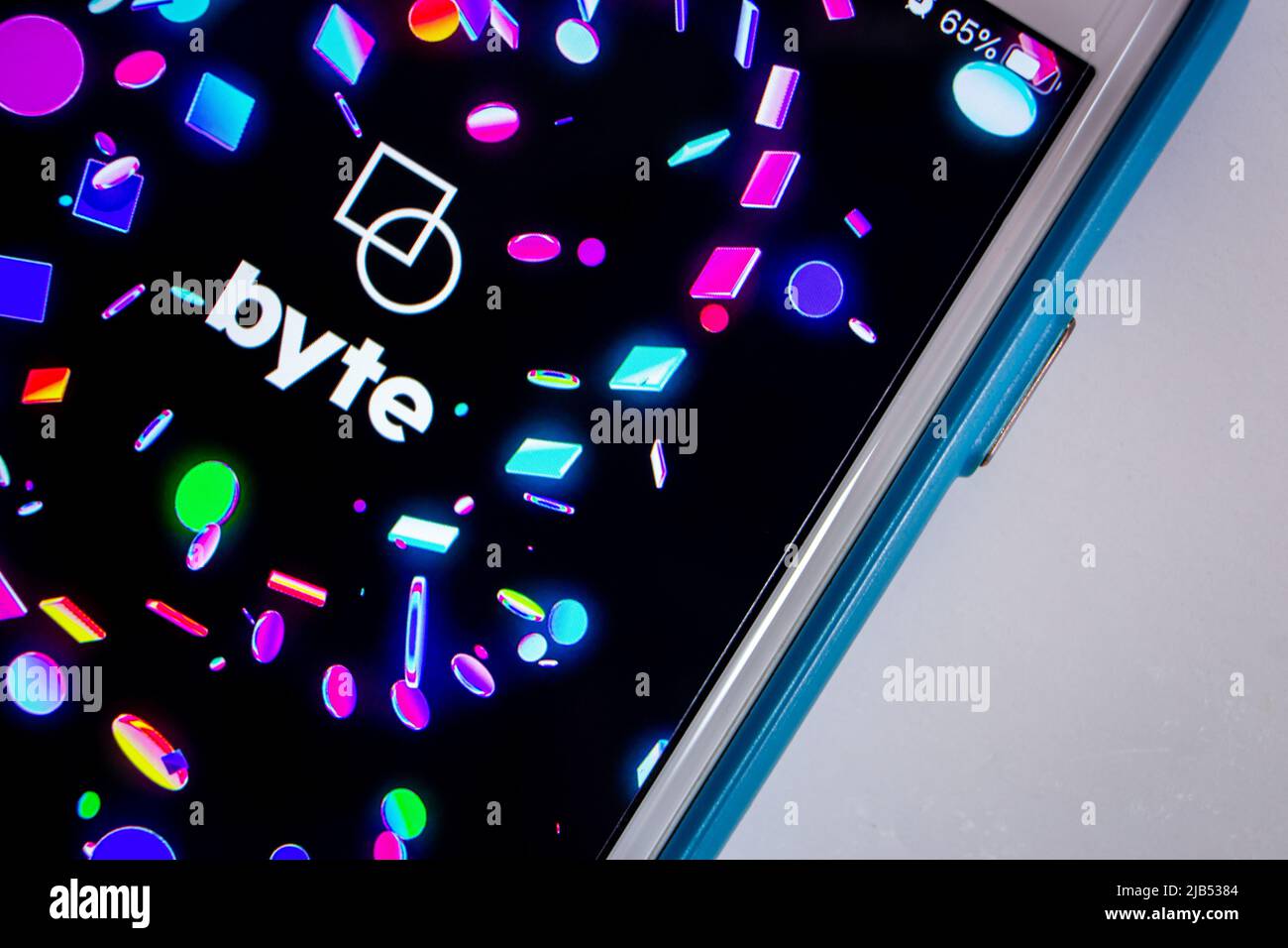 Kumamoto, Giappone - Sep 2 2020 : Byte app, US social networking servizio di hosting video in forma breve dove gli utenti possono creare video loop di 15 sec, su iPhone Foto Stock