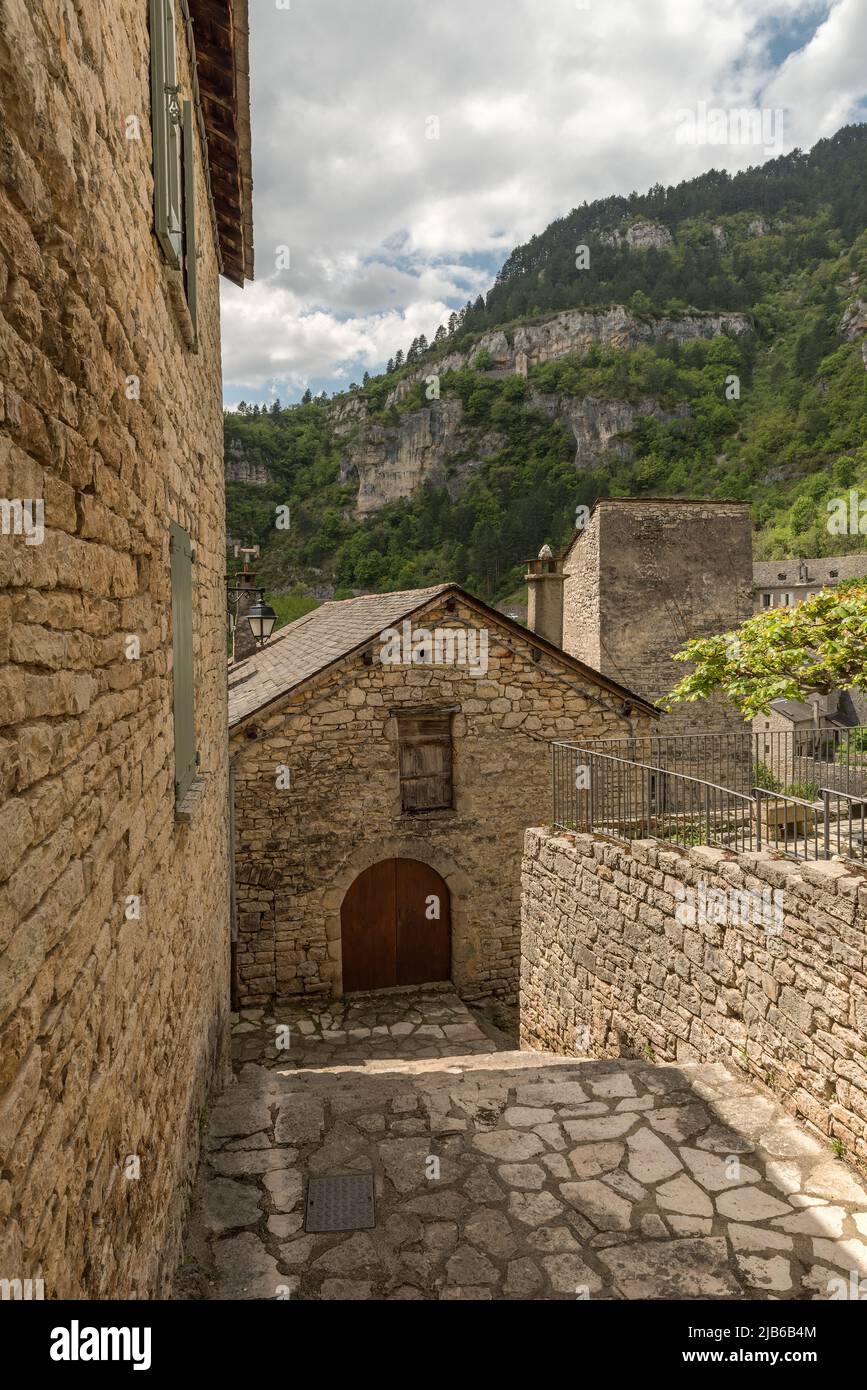 Edifici storici nel comune di Sainte-Enimie, Gorges du Tarn Causses, Occitania, Francia Foto Stock