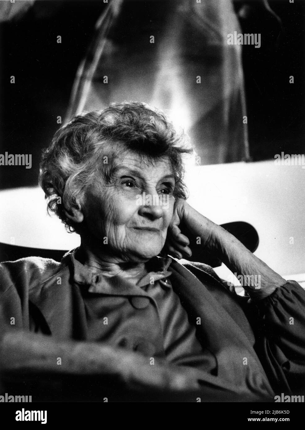 Portrait de la cineaste Marie Epstein (1899-1995) it 1972.©Michele Brabo/Opale.photo Foto Stock