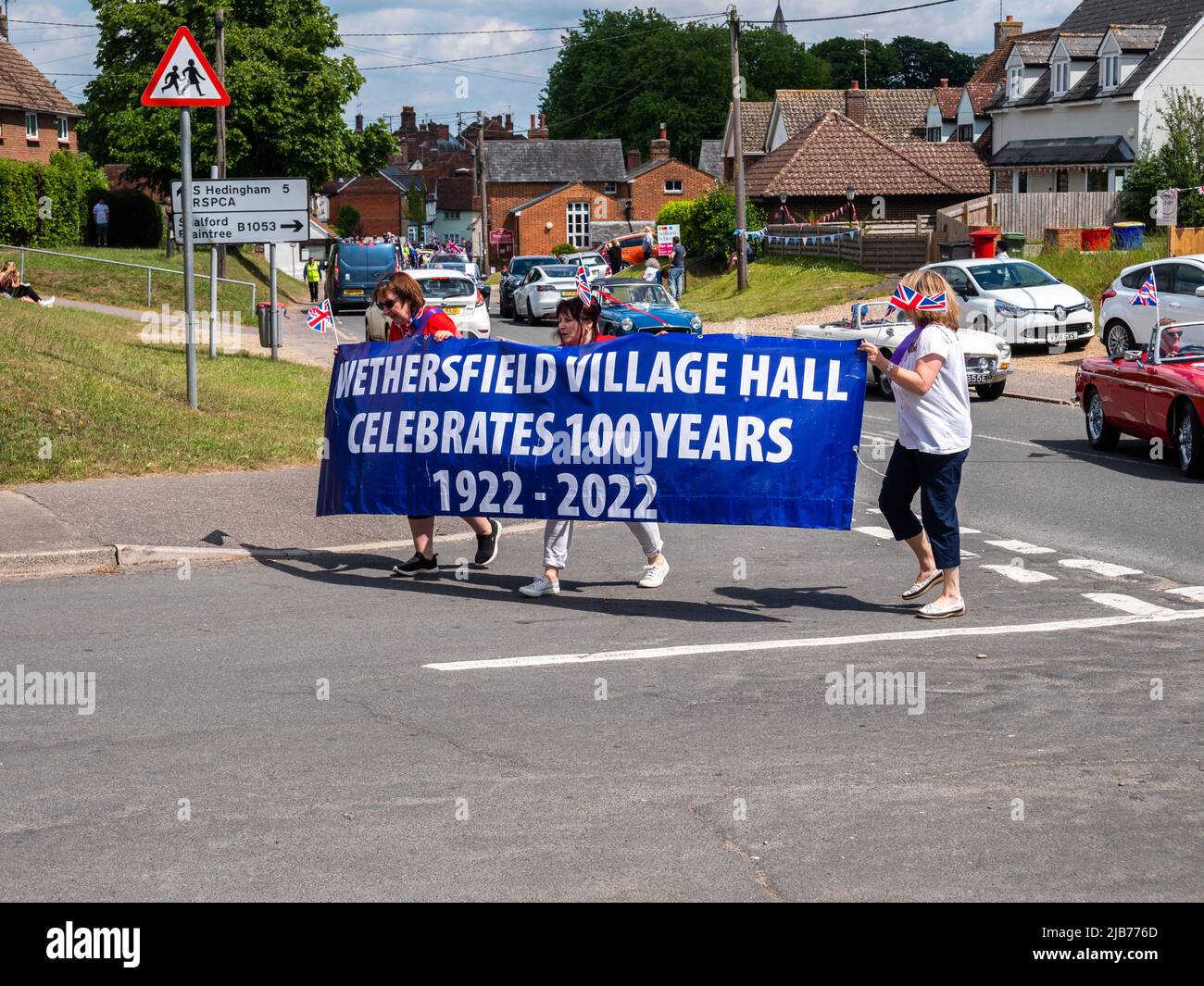 Platinum Jubilee e Village Hall centenario parata a Wethersfield Essex Regno Unito Foto Stock