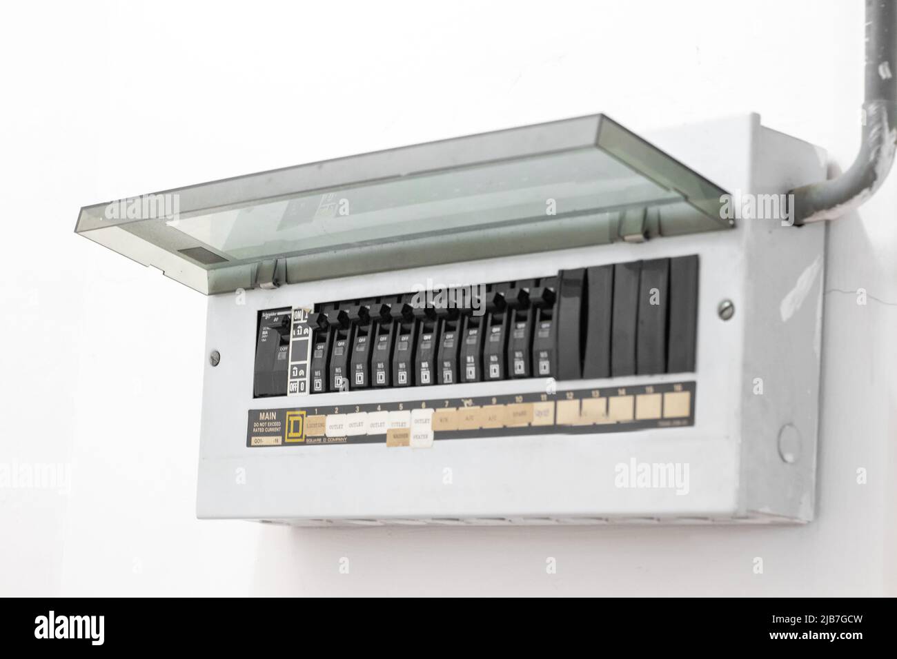 Quadro elettrico con interruttori automatici. Foto Stock