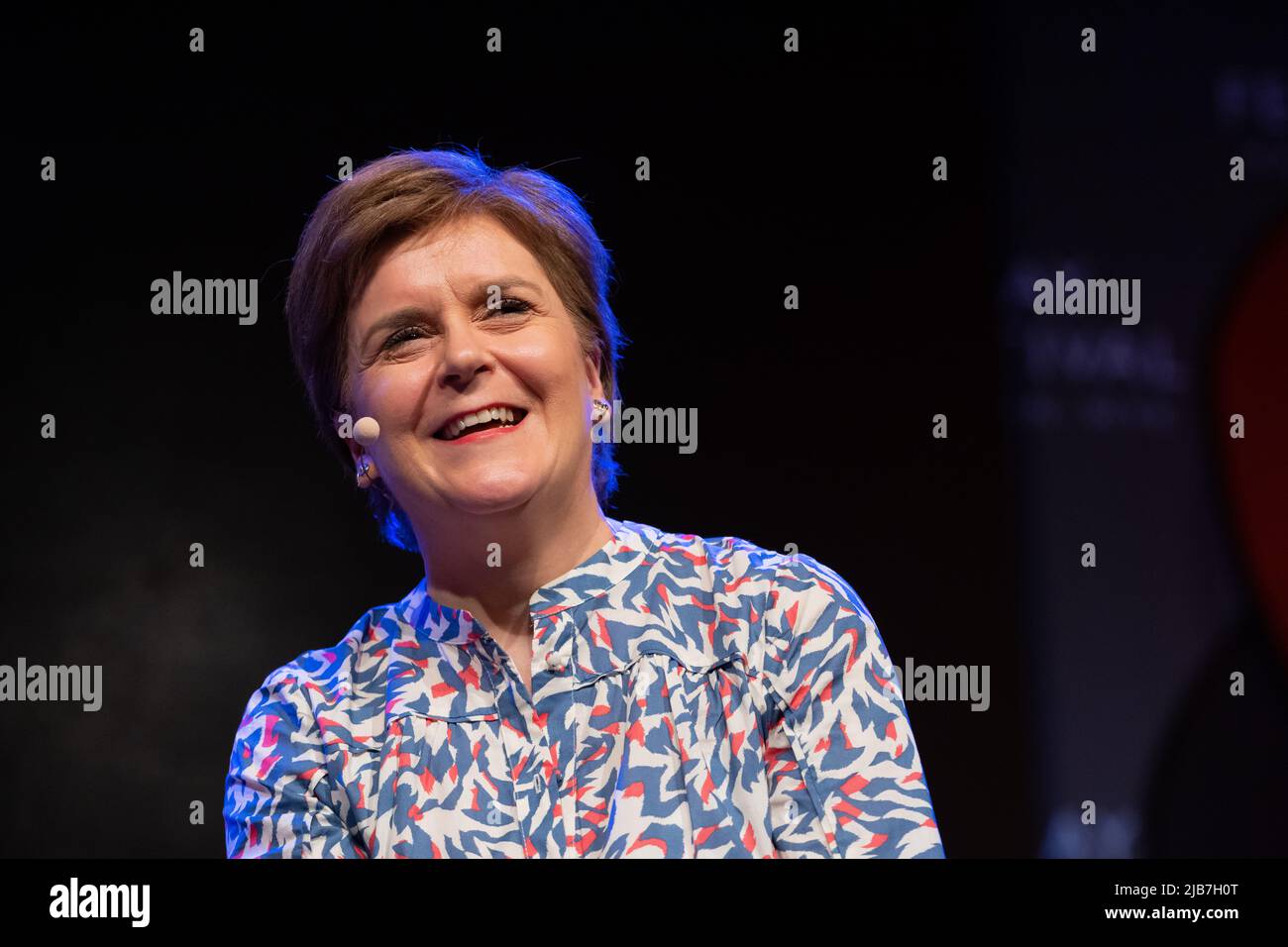 Hay-on-Wye, Galles, Regno Unito. 3rd giugno 2022. Nicola Sturgeon parla con Katya Adler all'Hay Festival 2022, Galles. Credit: Sam Hardwick/Alamy. Foto Stock