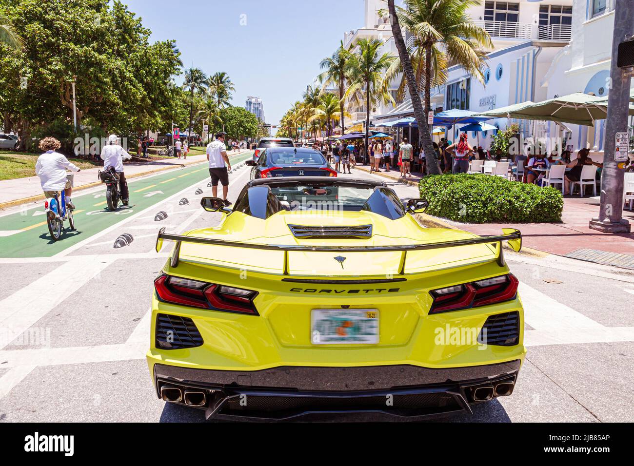 Miami Beach Florida, Ocean Drive Chevrolet Corvette auto sportiva di lusso convertibile Foto Stock