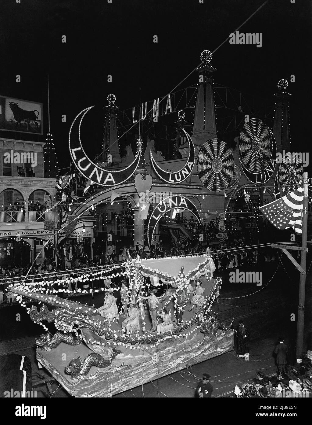 Luna Park, Coney Island di notte Foto Stock