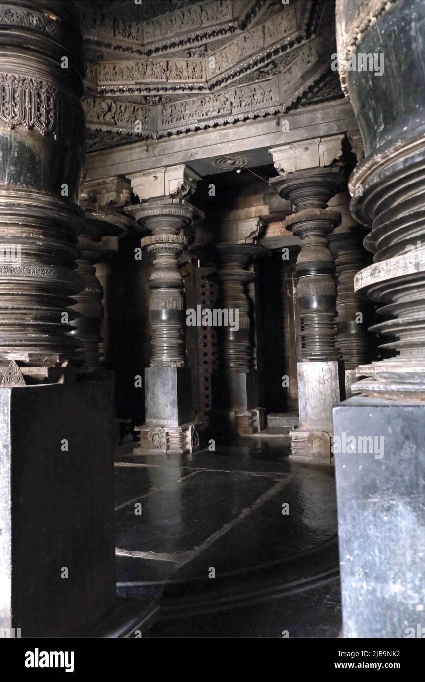 Bella Basadi Halli Jain Vijaya Adinatha Tempio, vicino Hoysaleswara tempio, Halebidu, Hassan, Karnataka, India Foto Stock