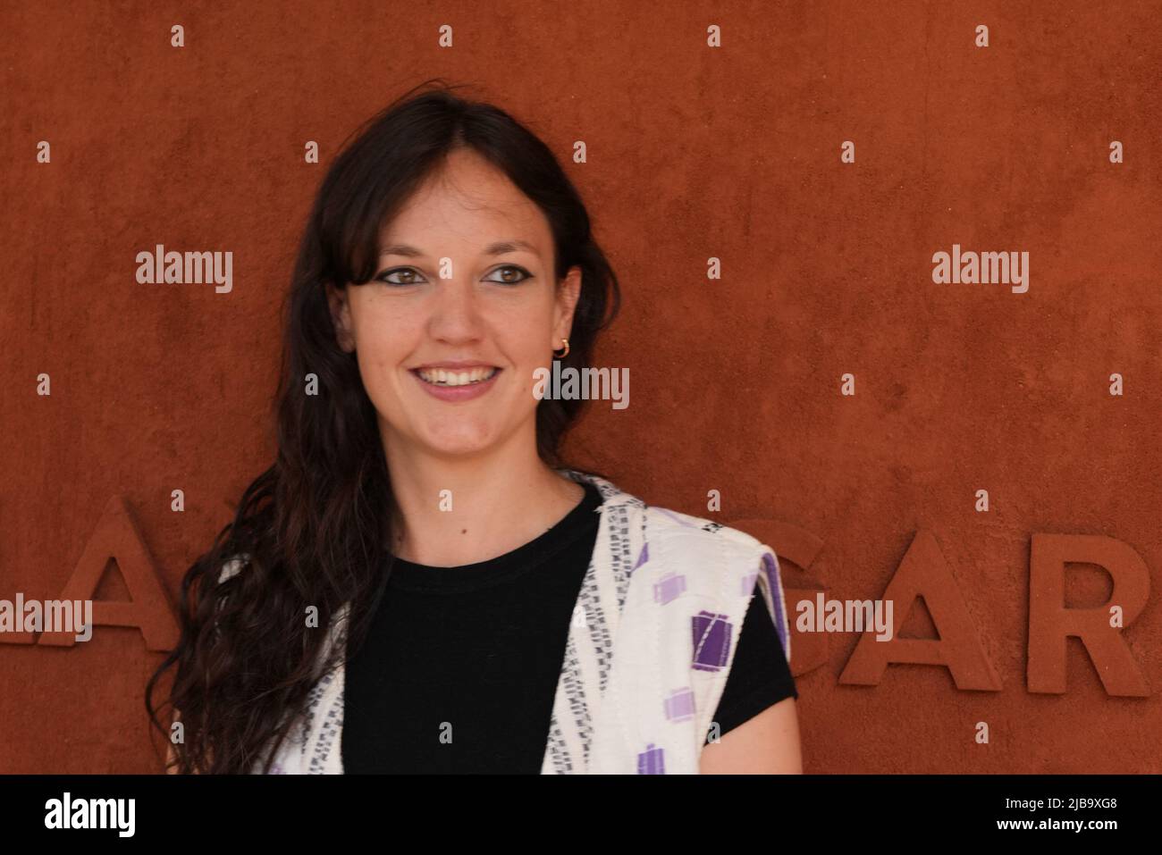 Jeanne Galice aka Jain al Villaggio durante il tennis aperto francese Roland Garros 2022 il 04 giugno 2022 a Parigi, Francia. Foto di Nasser Berzane/ABACAPRESS.COM Foto Stock